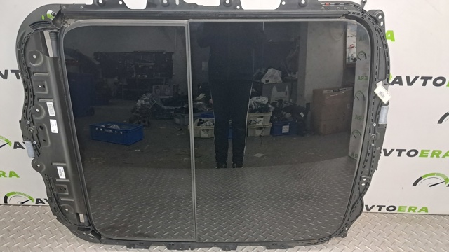 VAG 4M8877055 Крышка люка крыши передняя в наличии Ирпень