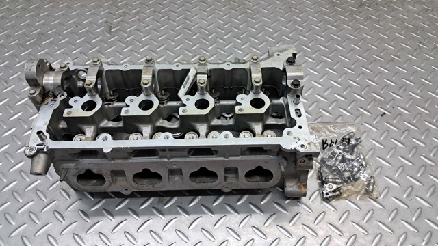 Головка блока цилиндров 5048020AE CHRYSLER