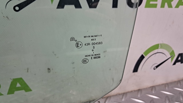 CHRYSLER 5076887AC Стекло двери передней левой в наличии Винница