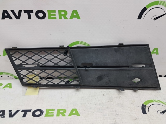 Решетка переднего бампера, правая Бмв 5