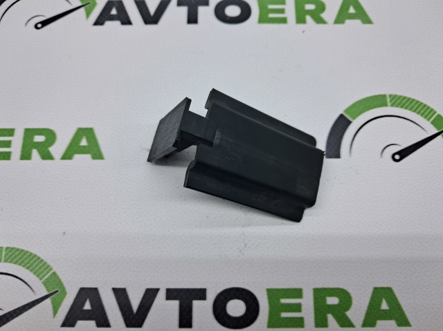 51117296308 BMW Направляющая переднего бампера купить в Павлоград