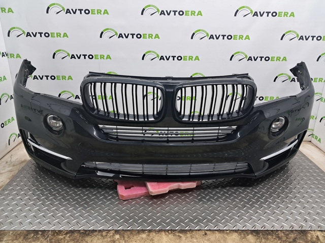 Передний бампер 51117378601 BMW