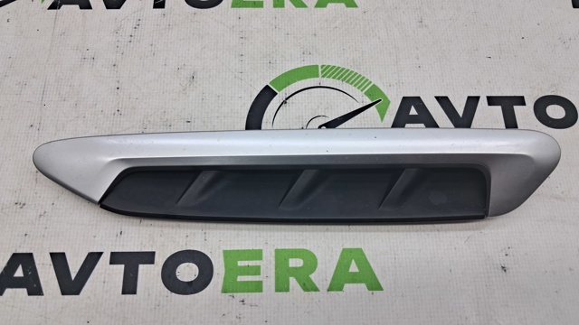 Молдинг крыла переднего левого 51137418605 BMW