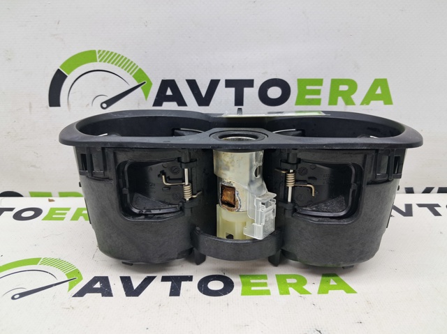 Подстаканник подлокотника центральной консоли 51166809803 BMW
