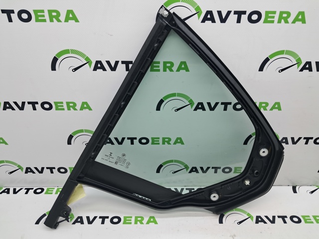 51357425084 BMW Стекло кузова (багажного отсека) правое купить в Черновцы