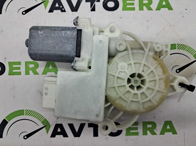 Мотор стеклоподъемника двери задней, правой 51358495868 BMW
