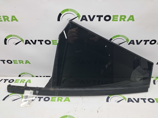 Стекло угловое двери задней 51377405606 BMW
