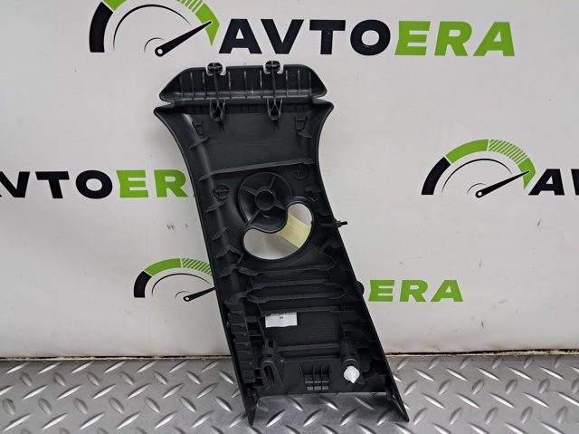 Обшивка стойки кузова внутренняя, средняя правая 51435A05182 BMW
