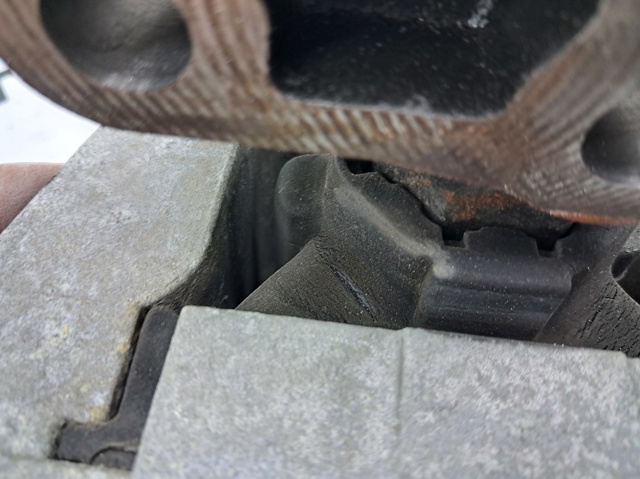 5147129AD CHRYSLER Правая подушка двигателя купить в Киев