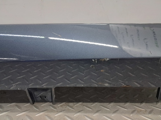 BMW 51778099111 Накладка (молдинг) порога наружная левая в наличии Днепр