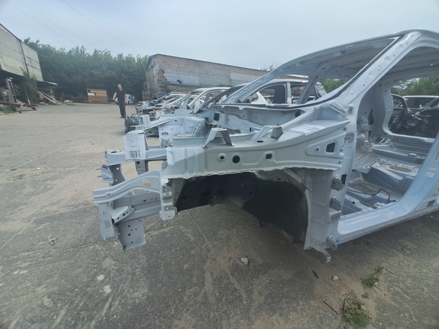 5256D179 Суппорт радиатора левый (монтажная панель крепления фар) купить Львов