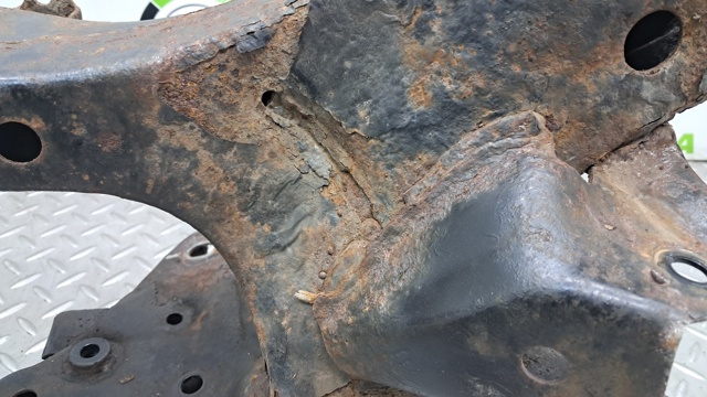 Подрамник задней подвески 554004BF0D NISSAN