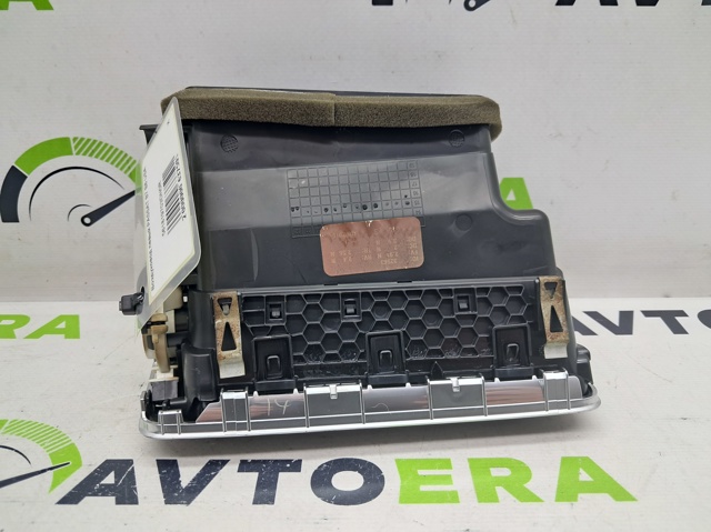 VAG 561819703DN0R Решетка вентиляции салона на "торпедо" левая в наличии Львов