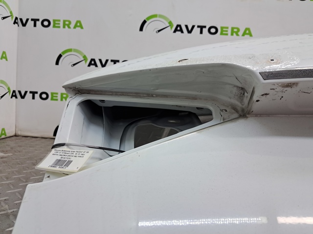 VAG 561827025J Крышка багажника в наличии Одесса