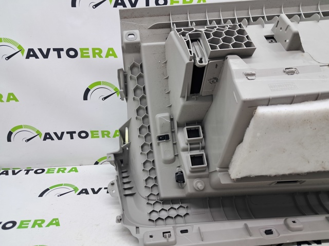 561857101B92W Крышка перчаточного ящика (бардачка) купить Кривой Рог