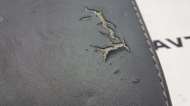 Крышка подлоктника 5890578010C1 TOYOTA
