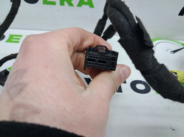 VAG 5CU971120B в наличии Украина