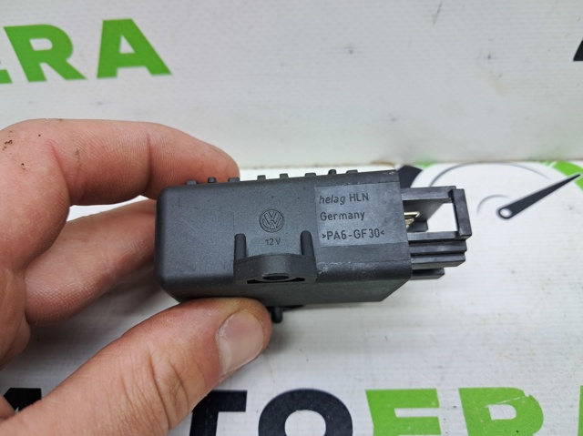 VAG 5K0959772 Реле подогрева сиденья в наличии Запорожье