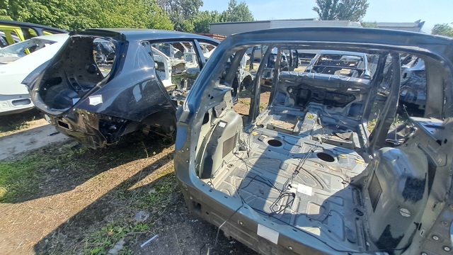 5N0809843 VAG Крыло заднее левое купить в Павлоград