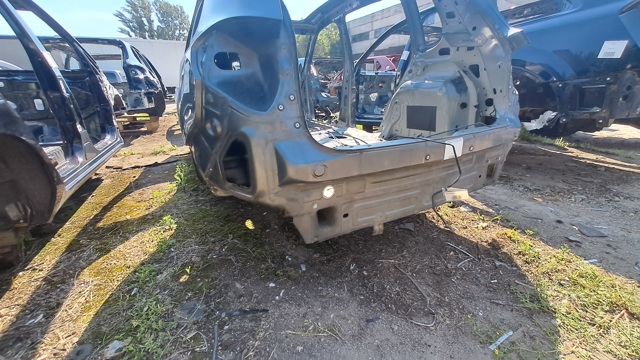VAG 5N0813301 Панель багажного отсека задняя в наличии Каменское