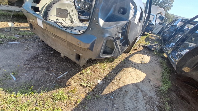 VAG 5N0813301 Панель багажного отсека задняя в наличии Ровно