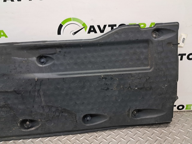 VAG 5N0825202D Защита днища правая в наличии Сумы
