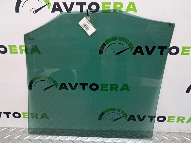 Стекло заднее правое 5N0845026A VAG