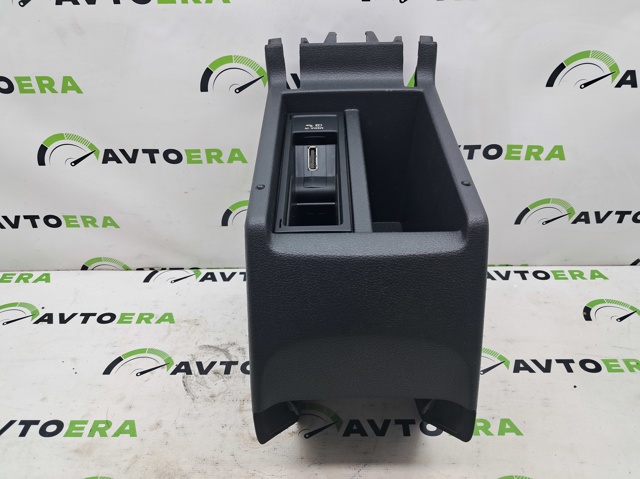 Панель борода 5N0863323K82V VAG