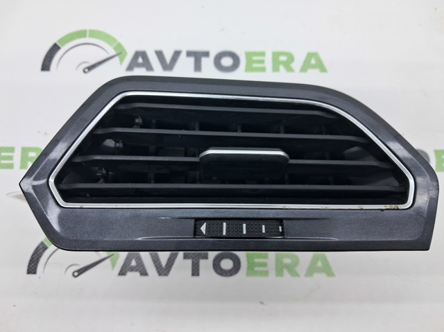 Решетка воздуховода правая 5NN819704WHZ VAG
