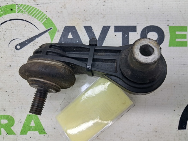 Стойка стабилизатора, заднего Фольксваген Гольф SPORTSVAN