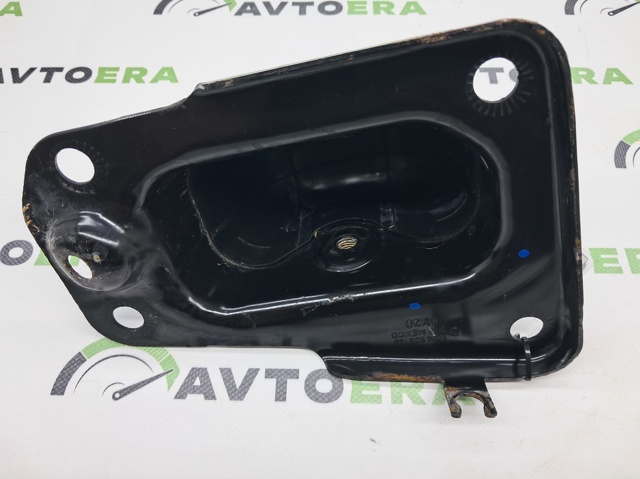Кронштейн передний заднего продольного рычага 5QM505129 VAG