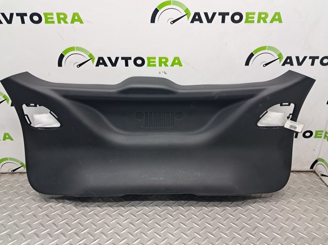 Обшивка крышки багажника 5UN06DX9AC CHRYSLER