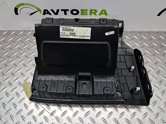 CHRYSLER 5UT24DX9AC Крышка перчаточного ящика (бардачка) в наличии Ирпень