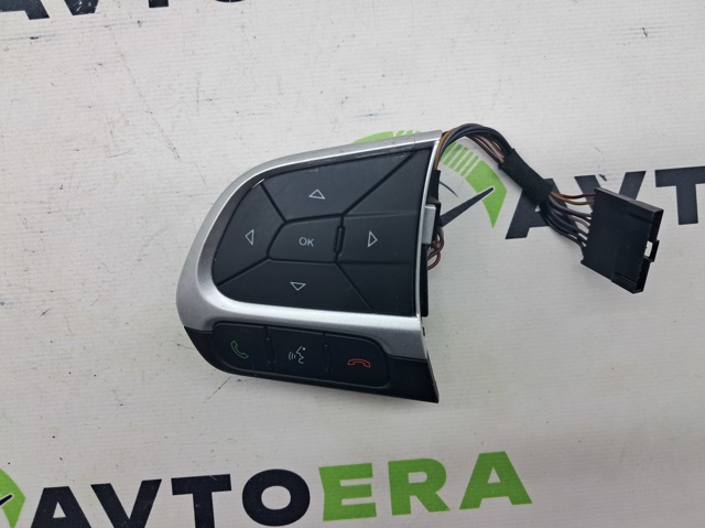Блок кнопочных переключателей рулевого колеса 5UX06LXHAA CHRYSLER