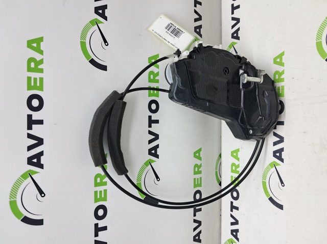 Замок задней правой двери  61035SJ000 SUBARU