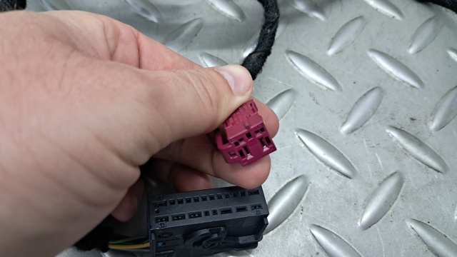 61112465570 BMW купить в Черкассы
