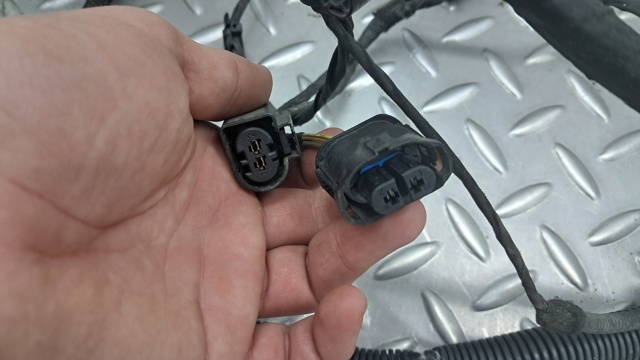61119353020 BMW купить в Каменское