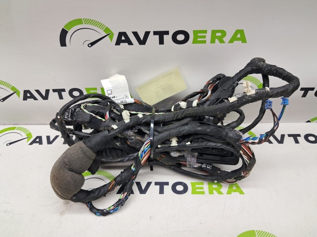Жгут проводов передней двери 61128714777 BMW