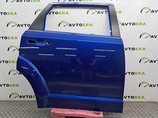 Дверь пассажирская задняя правая 68067472AB CHRYSLER