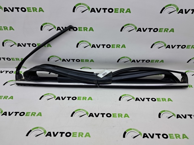 Направляющая стекла рамки двери, заднего левая 68142971AF CHRYSLER