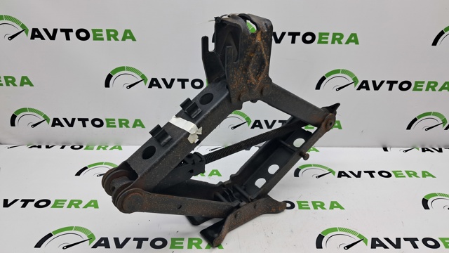 CHRYSLER 68144076AG в наличии Черновцы