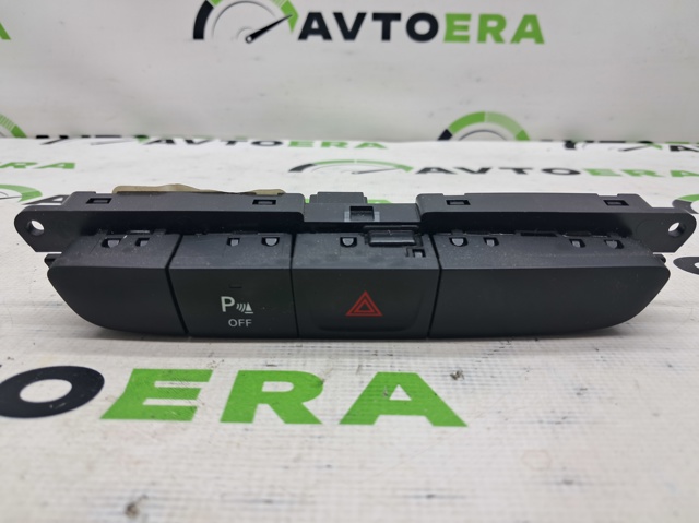 CHRYSLER 68165249AC Блок кнопок центральной консоли в наличии Тернополь