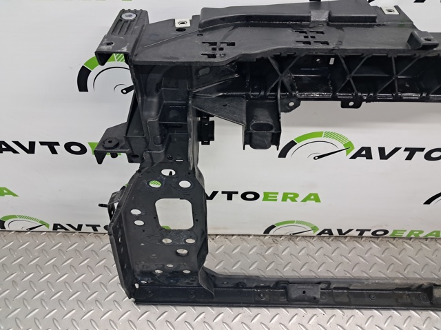 68243736AE CHRYSLER Рамка радиатора купить в Кривой Рог