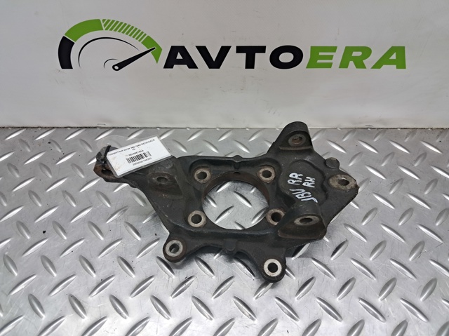 Цапфа поворотного кулака 68246618AA CHRYSLER