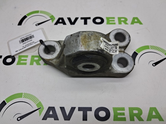 Кронштейн подушки (опоры) двигателя, задней 68254476AA CHRYSLER