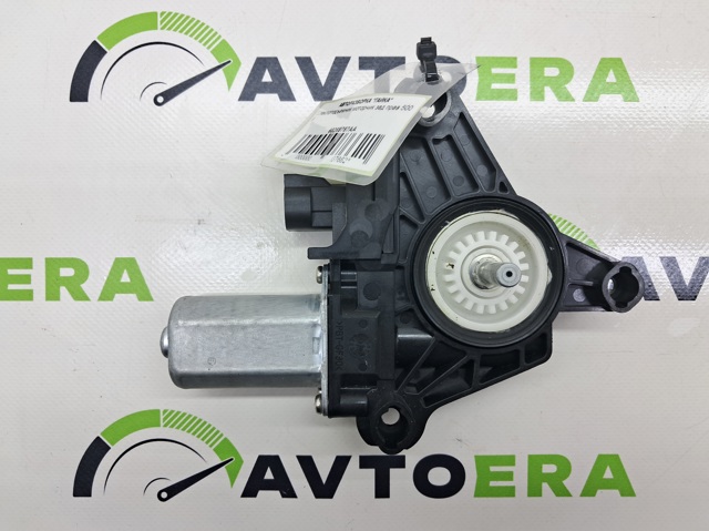Моторчик стеклоподъемника двери задней, правой 68268767AA CHRYSLER