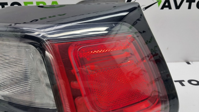 68275958AC CHRYSLER Фонарь задний правый внешний купить в Павлоград