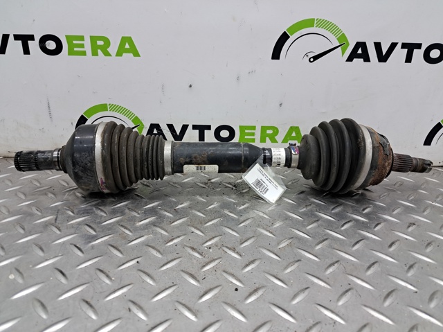 Полуось передняя левая 68289671AA CHRYSLER