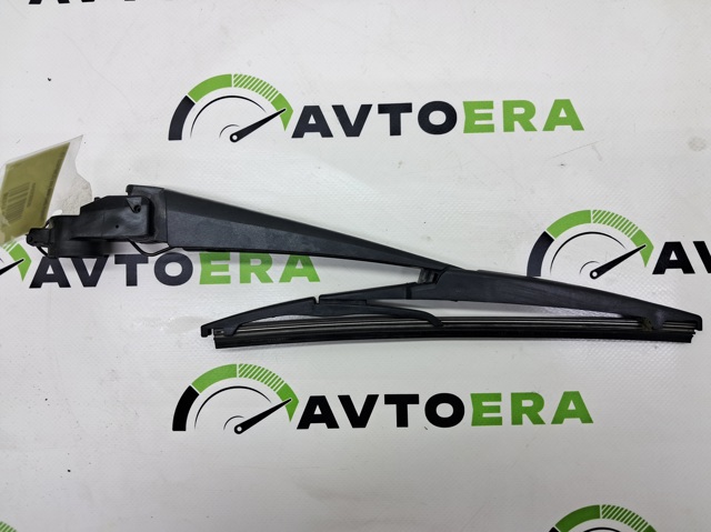 Поводок дворника заднего стекла 68358389AA CHRYSLER