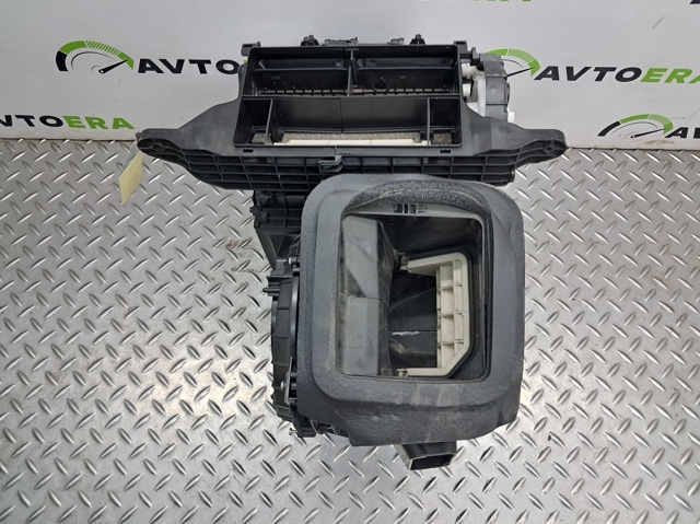 CHRYSLER 68379858AB Корпус печки в сборе в наличии Сумы